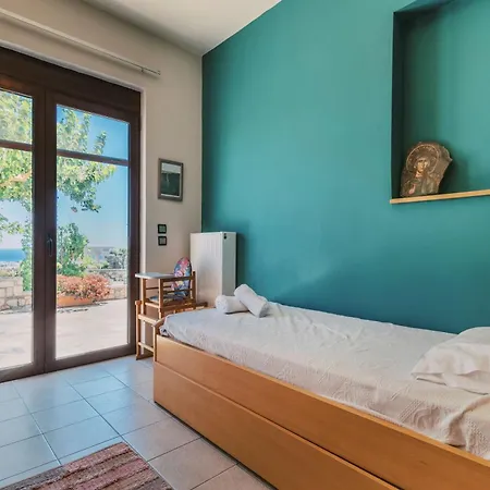 Hillwings Villa *